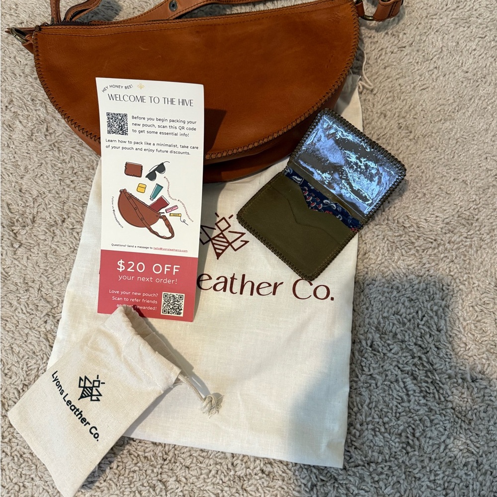 Lyons Leather Co Honey Biggie Bee